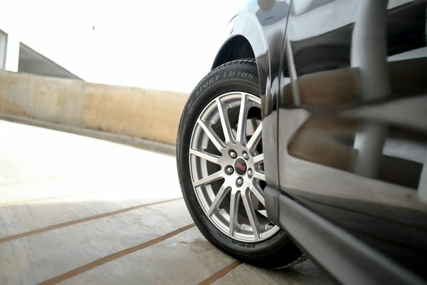 Tout savoir sur l'importation d'une voiture d'occasion : Guide pratique et astuces